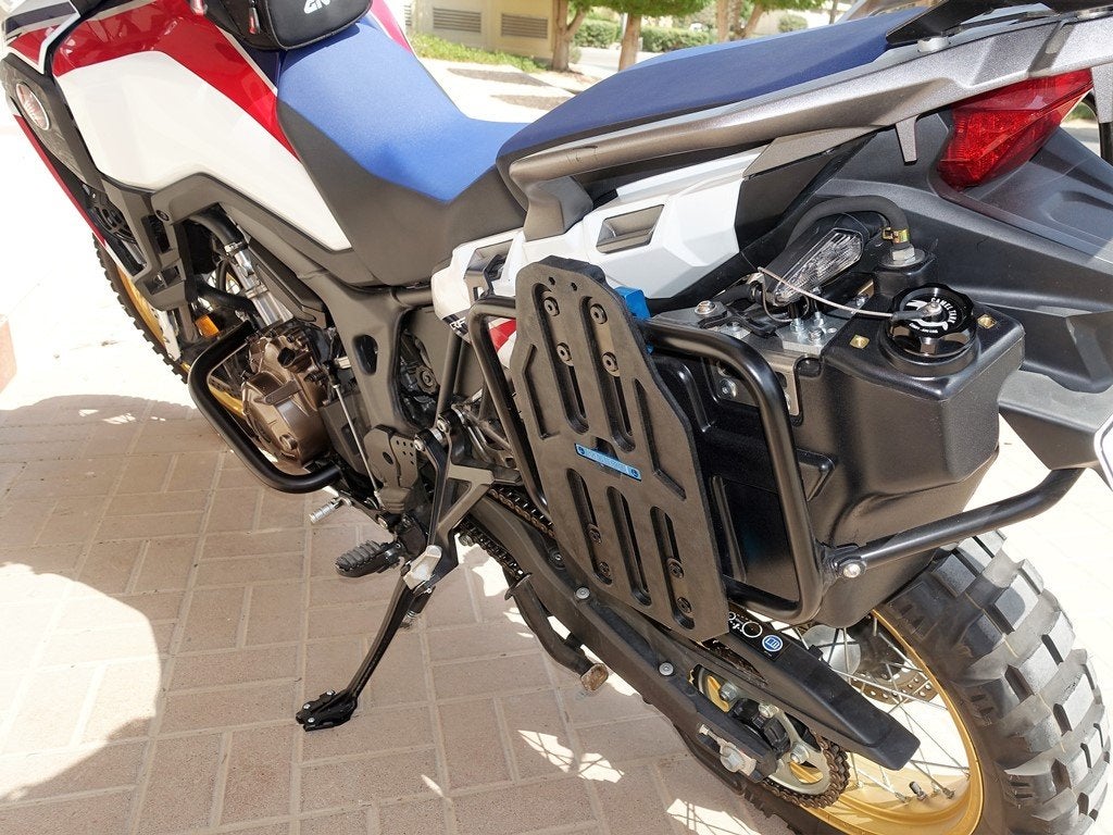 Camel Tank on Touratech pannier system with Mosko moto bracket